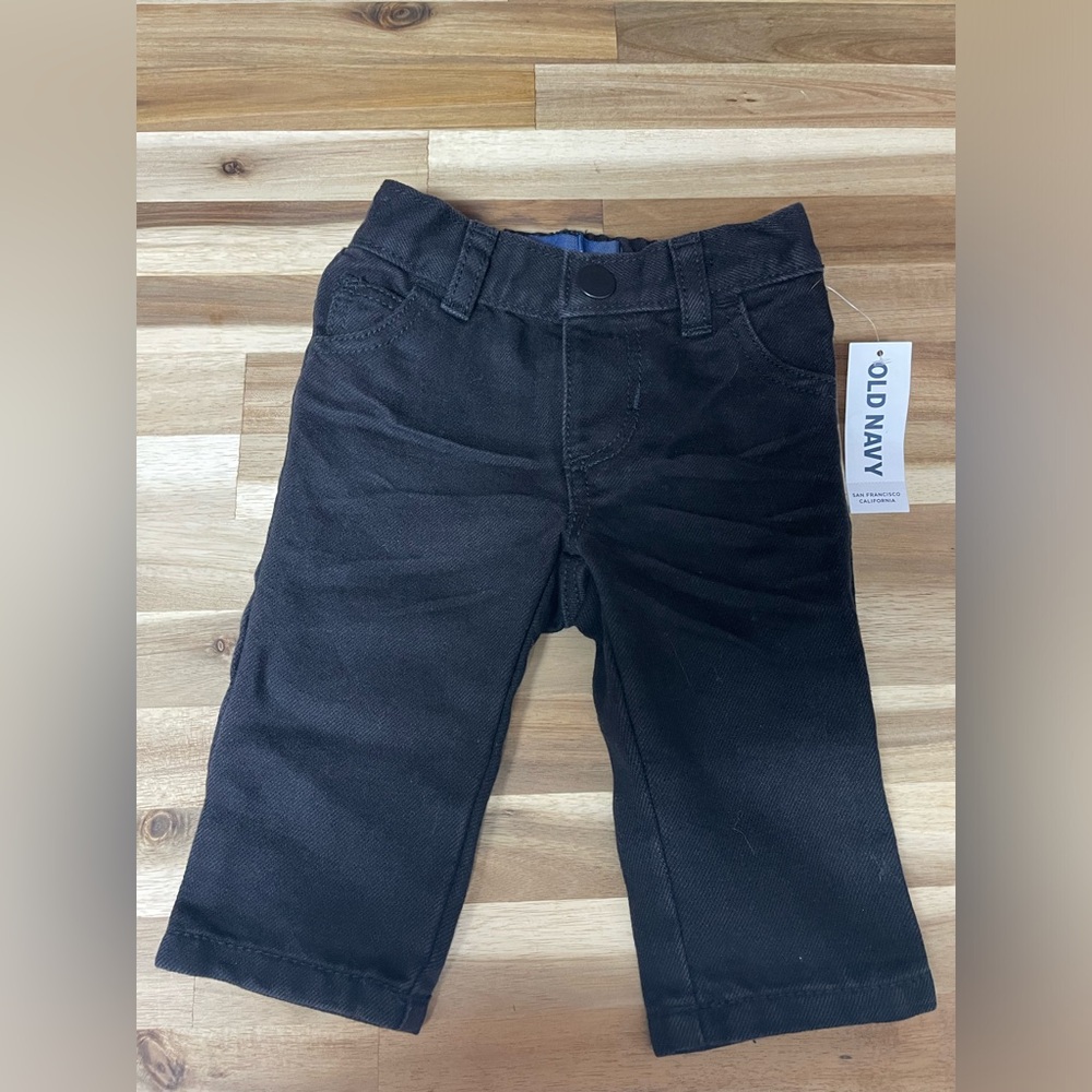 Old‎ navy black skinny jeans 3-6 months NWT